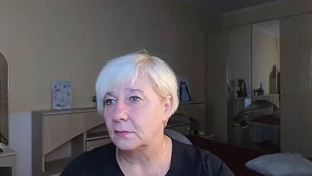 Snapshot of Milana_Milky chatting on September 11, 5:07 am Milana Milky online show from September 11, 5:07 am