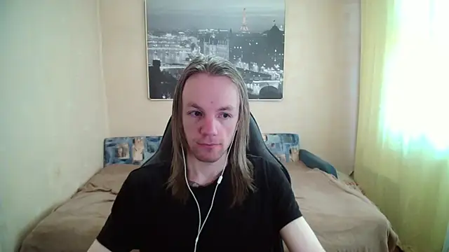 AdamDickens online show from March 31, 6:14 am