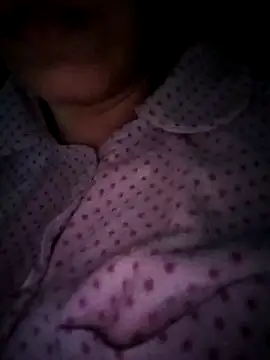 Snapshot of Miss-Lynda chatting on November 27, 8:22 pm Miss-Lynda online show from November 27, 8:22 pm