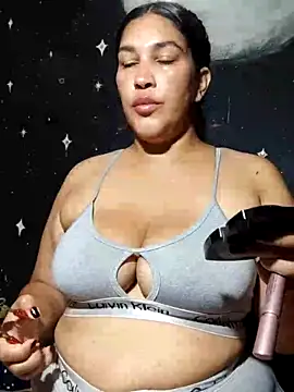 Ivy horse  online show from April 12, 5:07 pm