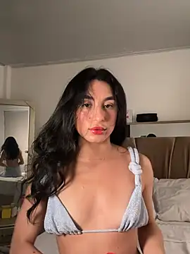 Snapshot of MonicaSalvatore chatting on February 7, 5:27 pm MonicaSalvatore online show from February 7, 5:27 pm