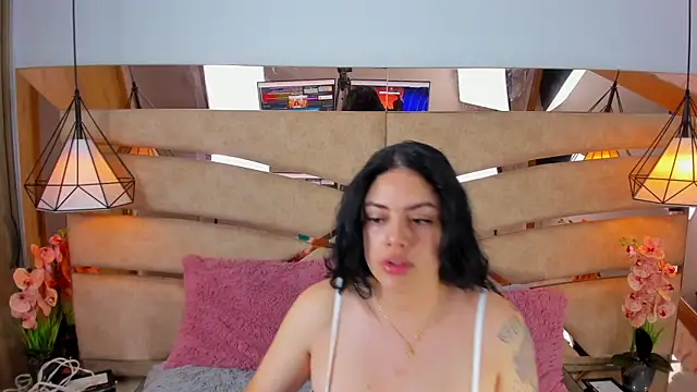 pamemiller1 online show from April 15, 10:22 am