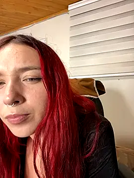 Snapshot of Karen18_boobs chatting on October 10, 1:04 am Karen18 boobs online show from October 10, 1:04 am