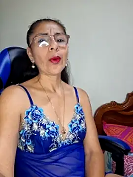 Snapshot of Natasha_50 chatting on February 6, 1:10 am Natasha 50 online show from February 6, 1:10 am