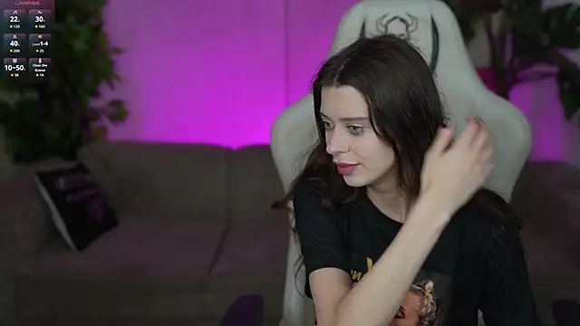 Snapshot of Regina_Sweet054 chatting on October 30, 3:24 pm Regina Sweet054 online show from October 30, 3:24 pm