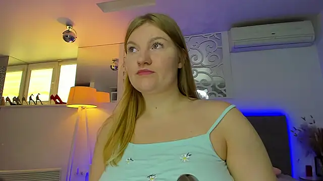 AshleyJoness online show from October 8, 5:05 am