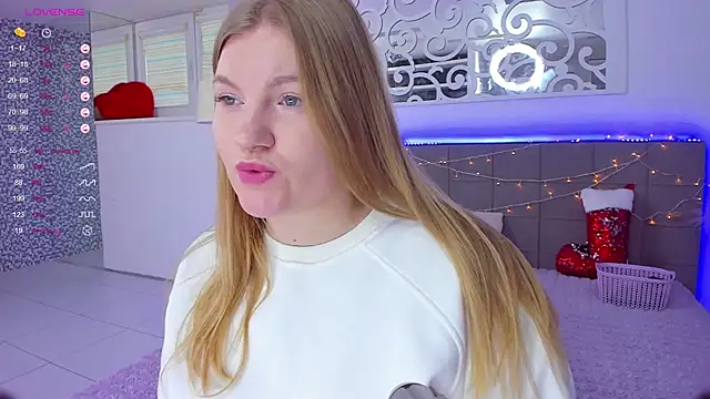 AshleyJoness online show from December 16, 6:18 am