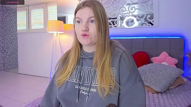 AshleyJoness online show from February 25, 6:12 am