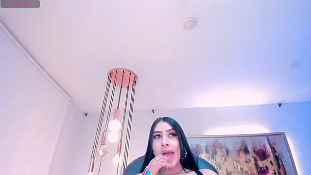 LeahLombardi  online show from January 9, 3:42 am