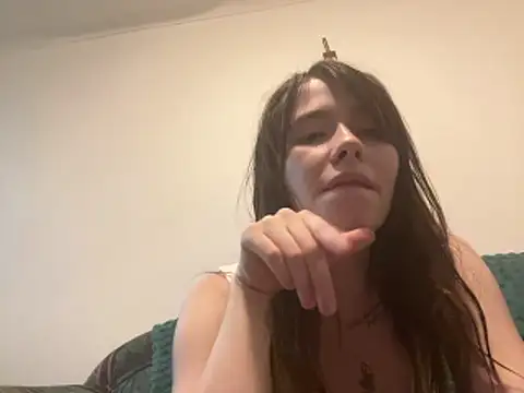 Snapshot of the_holy_t chatting on December 16, 6:57 pm the holy t online show from December 16, 6:57 pm