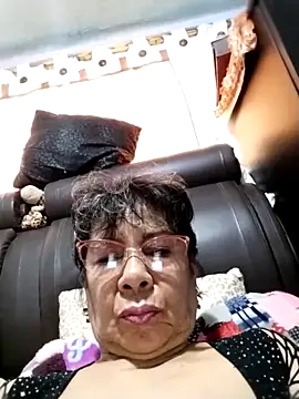 OliviaMorris1 online show from October 26, 2:45 pm