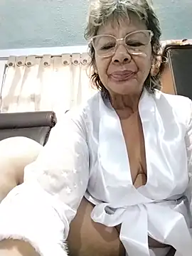 Snapshot of OliviaMorris1 chatting on June 6, 1:05 pm OliviaMorris1 online show from June 6, 1:05 pm