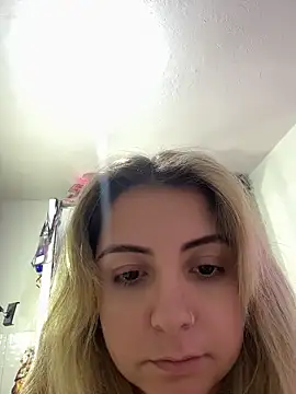 sophiemonroevip online show from May 25, 12:00 pm