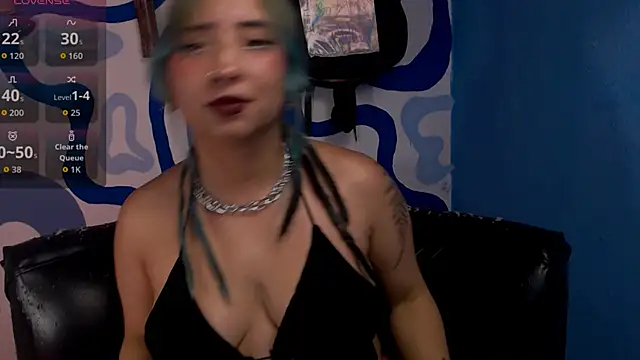 Snapshot of IrisSmil3 chatting on November 28, 4:37 am IrisSmil3 online show from November 28, 4:37 am