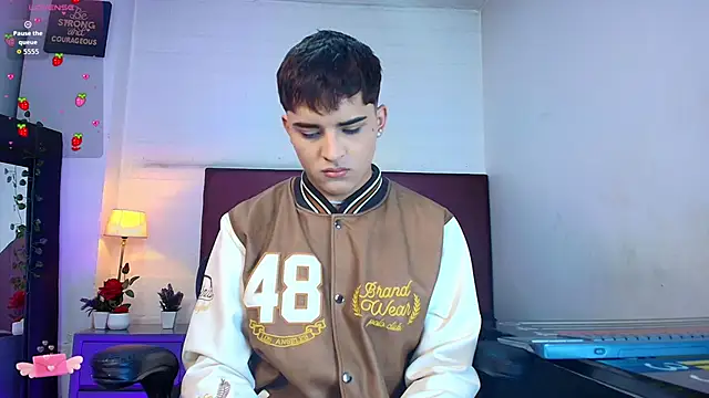 Lucass love online show from December 5, 4:47 pm