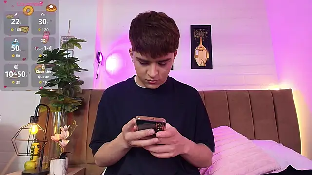 Lucass love online show from February 19, 3:02 am