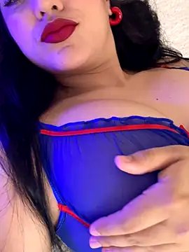 Snapshot of lunatorch chatting on October 30, 5:24 pm lunatorch online show from October 30, 5:24 pm