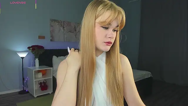 ShyEmma  online show from November 24, 1:05 am