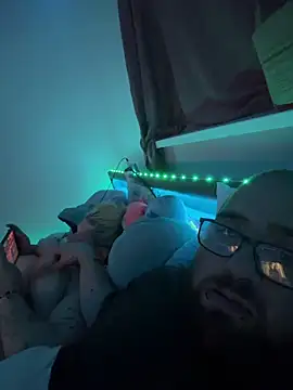 mrandmrsdarkside online show from March 29, 9:15 pm