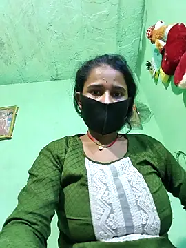 Snapshot of PIHU999 chatting on November 6, 2:07 pm PIHU999 online show from November 6, 2:07 pm