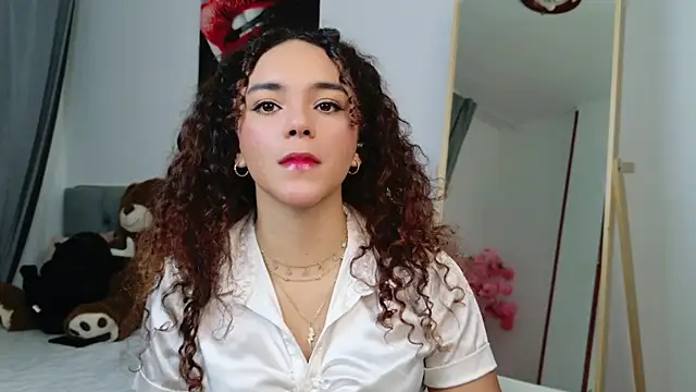 Snapshot of Taylor_Tina chatting on October 18, 7:42 am Taylor Tina online show from October 18, 7:42 am