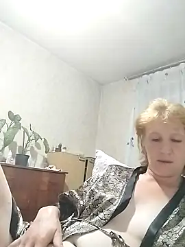 Flower2931 online show from June 30, 7:48 pm