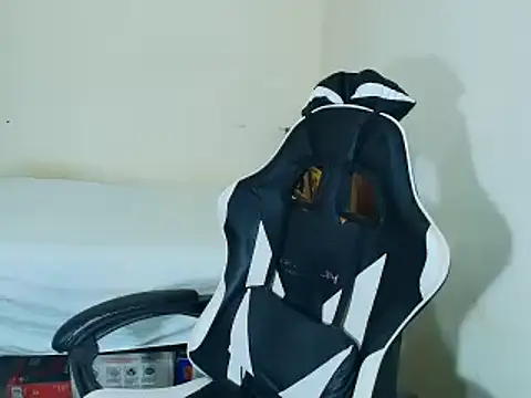 max love255 online show from November 23, 6:30 pm