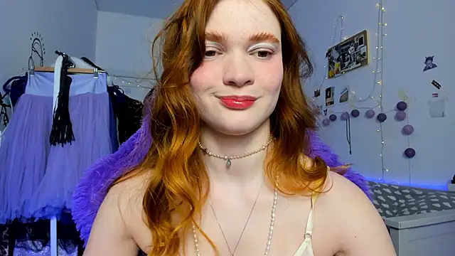 Snapshot of annkeenon chatting on March 3, 8:59 pm annkeenon online show from March 3, 8:59 pm