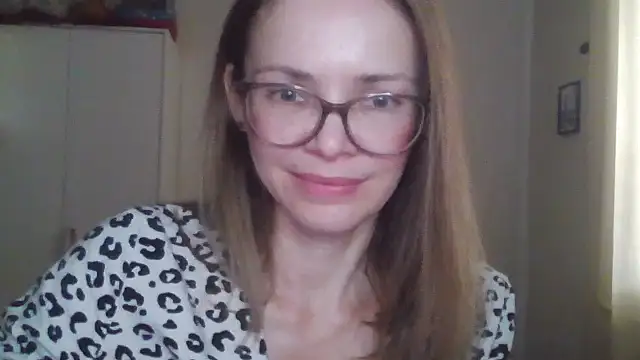 Snapshot of SEA_Dream chatting on February 15, 7:51 am SEA Dream online show from February 15, 7:51 am