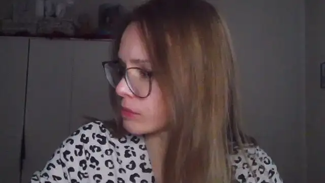 Snapshot of SEA_Dream chatting on February 19, 4:30 am SEA Dream online show from February 19, 4:30 am