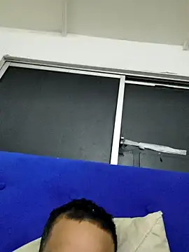 Snapshot of jhoi95 chatting on November 8, 2:23 am jhoi95 online show from November 8, 2:23 am