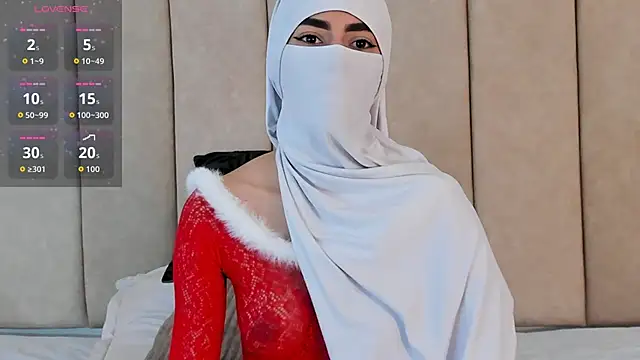  Zahiira  online show from December 1, 11:59 am