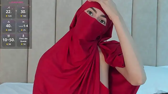  Zahiira  online show from December 16, 12:10 pm