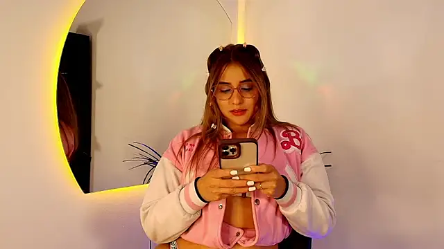 Sophie Janner online show from January 31, 8:18 pm