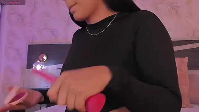 dana hazze online show from April 1, 1:39 am