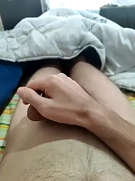 emrekzlk52 online show from February 13, 11:39 am