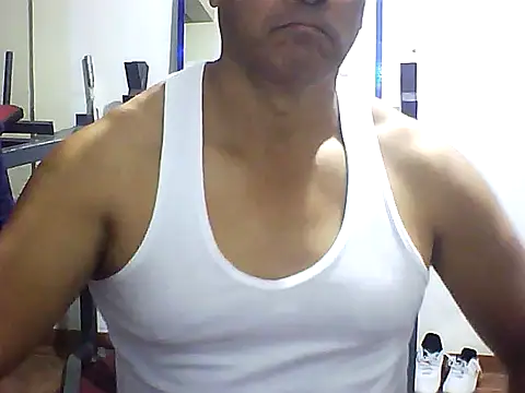 Snapshot of sexigym35 chatting on October 8, 10:07 pm sexigym35 online show from October 8, 10:07 pm