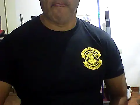 Snapshot of sexigym35 chatting on October 10, 2:54 am sexigym35 online show from October 10, 2:54 am