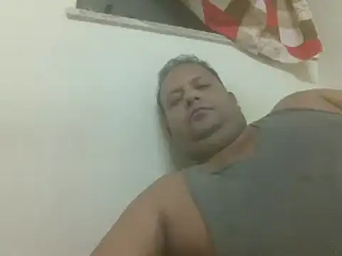 Snapshot of simpleboldguy277 chatting on November 6, 3:57 pm simpleboldguy277 online show from November 6, 3:57 pm