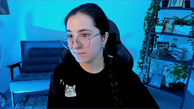 VirtuallVoyant online show from October 2, 7:15 am