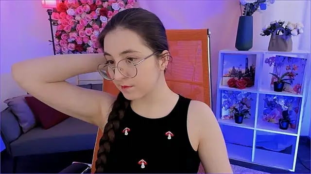 VirtuallVoyant online show from February 10, 6:39 am