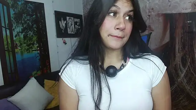 gigi gilt  online show from January 11, 4:28 am