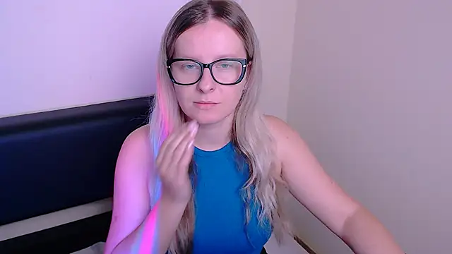 VanillaRose  online show from October 2, 6:31 am