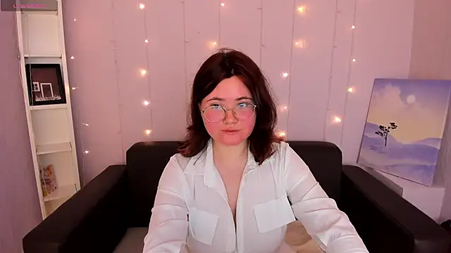 Snapshot of alison__kiss_ chatting on October 16, 1:50 am alison kiss online show from October 16, 1:50 am
