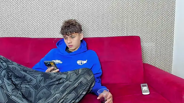 willy sexxx18 online show from February 4, 2:12 pm