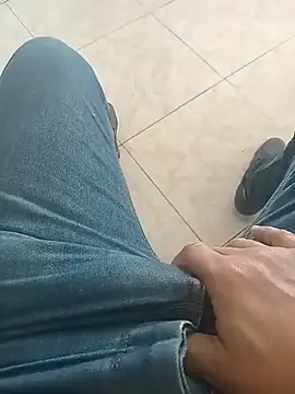 Snapshot of svvagesexyy chatting on February 15, 8:57 am svvagesexyy online show from February 15, 8:57 am