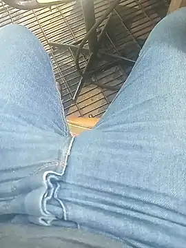 Snapshot of svvagesexyy chatting on February 17, 7:09 pm svvagesexyy online show from February 17, 7:09 pm