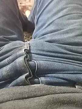 Snapshot of svvagesexyy chatting on February 20, 9:04 pm svvagesexyy online show from February 20, 9:04 pm