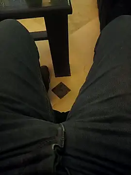 Snapshot of svvagesexyy chatting on February 27, 8:31 pm svvagesexyy online show from February 27, 8:31 pm