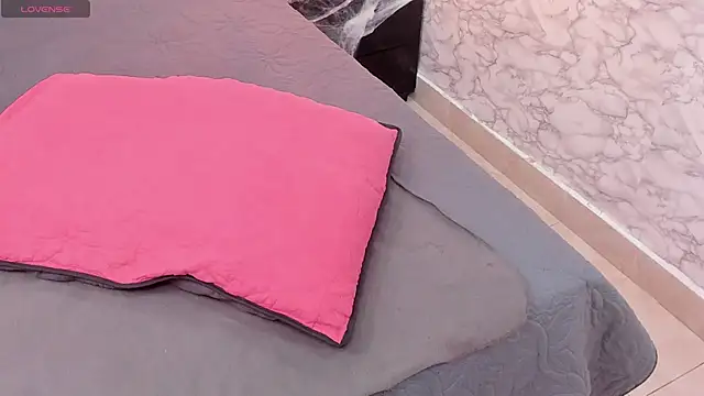 SASHA BROWNIE   online show from October 20, 8:09 pm